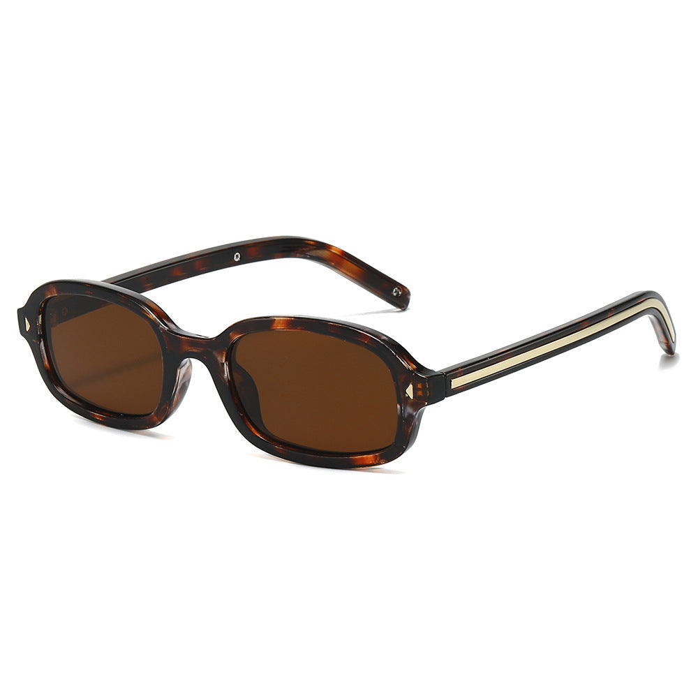 Retro-Inspired Rectangular Sunglasses Stornfield