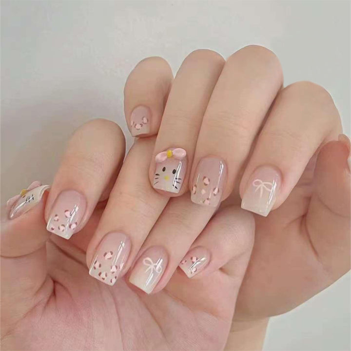 Artificial nail art with cute animal motifs Stornfield