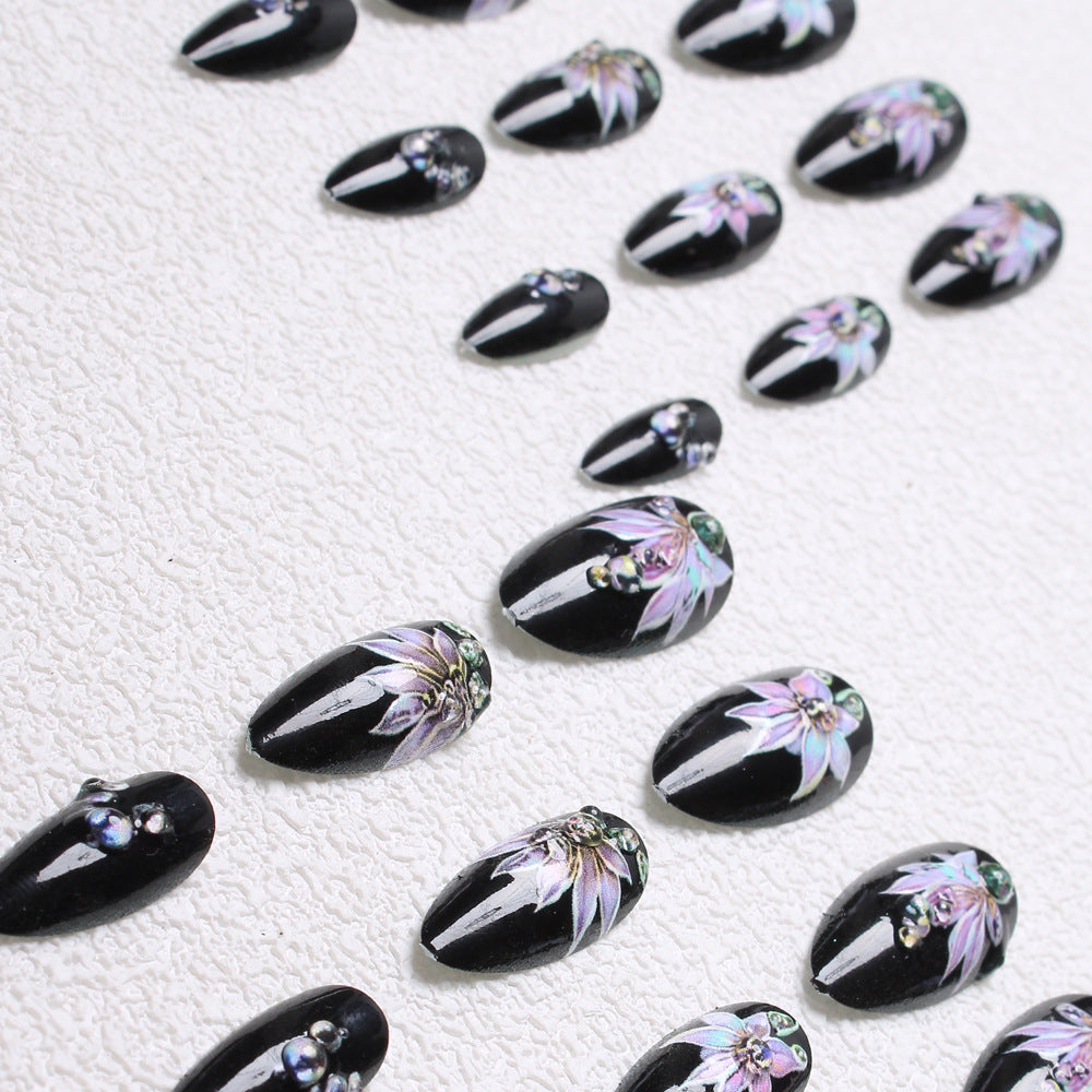 Floral Embellished Press-On Nails Stornfield