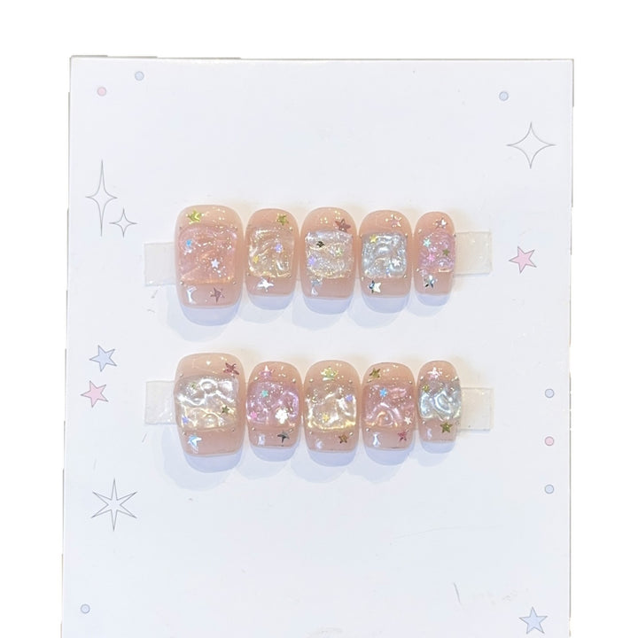 Artificial Nails in Innovative Glitter Design Stornfield