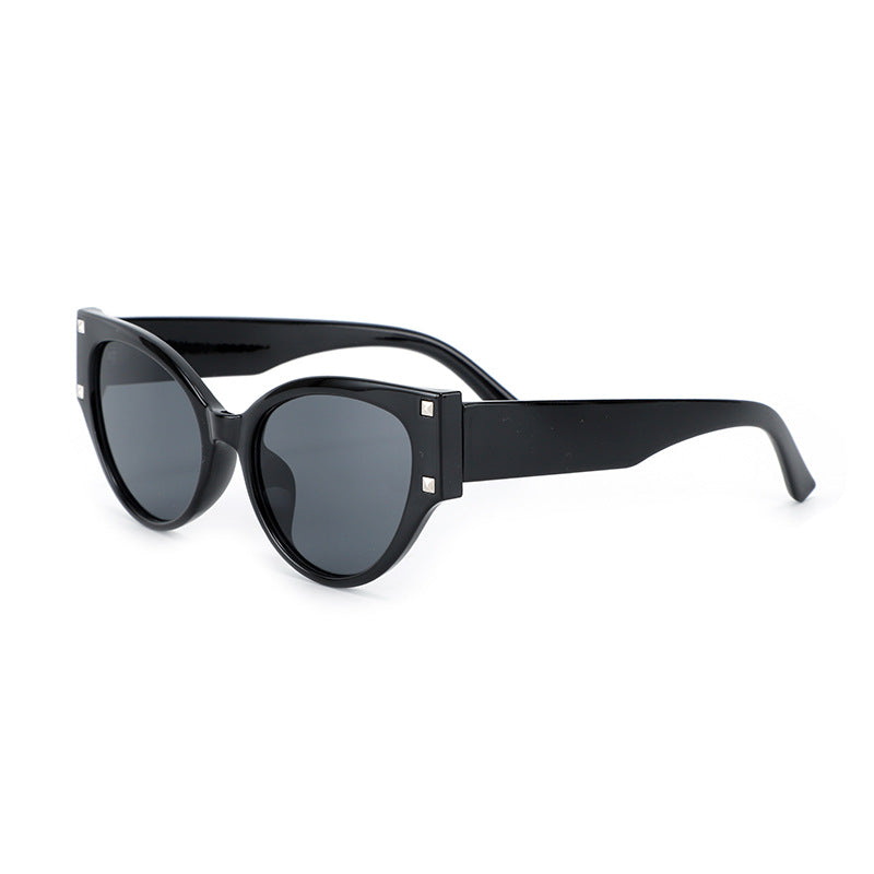 Women's trendy Cat-Eye sunglasses with glamorous accents Stornfield