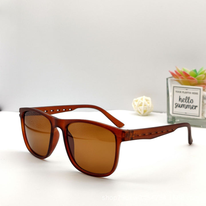 Men's stylish sunglasses with a sleek frame and polarized lenses Stornfield