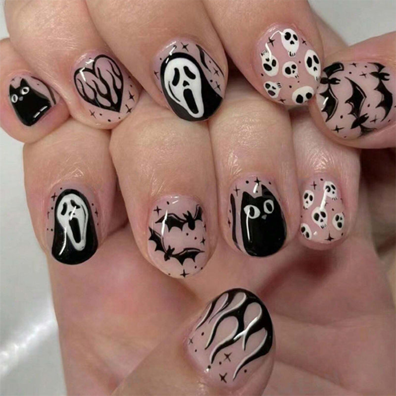Artistic Halloween-Themed Press-On Nail Set Stornfield