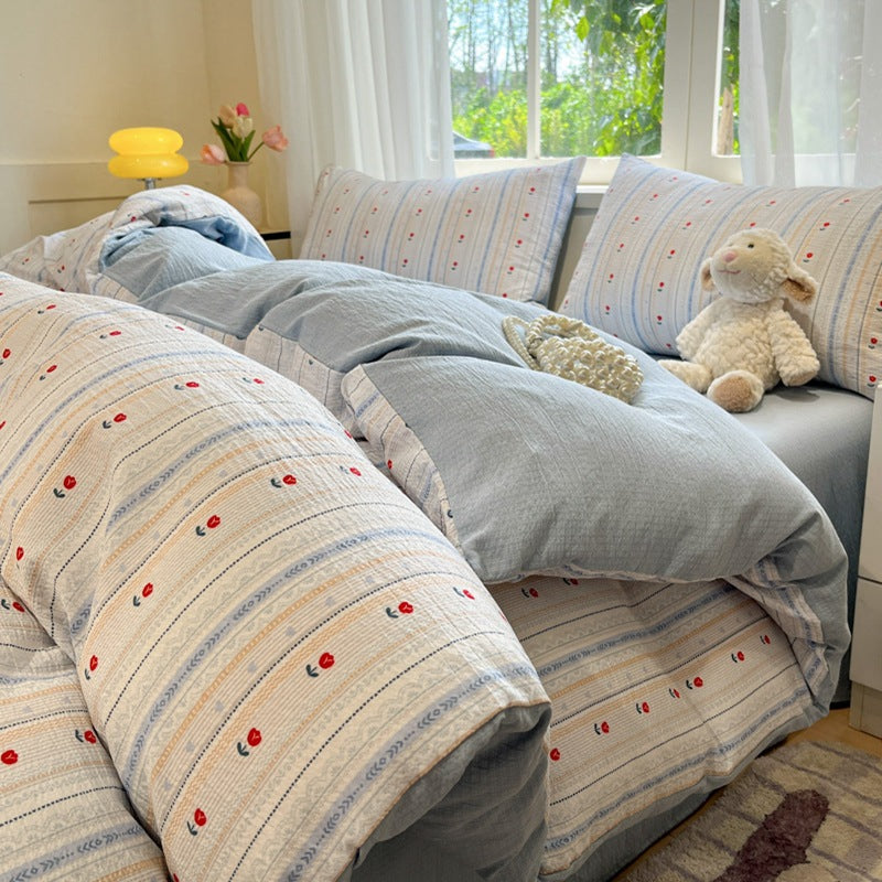 Lightweight Decorative Bedding Set