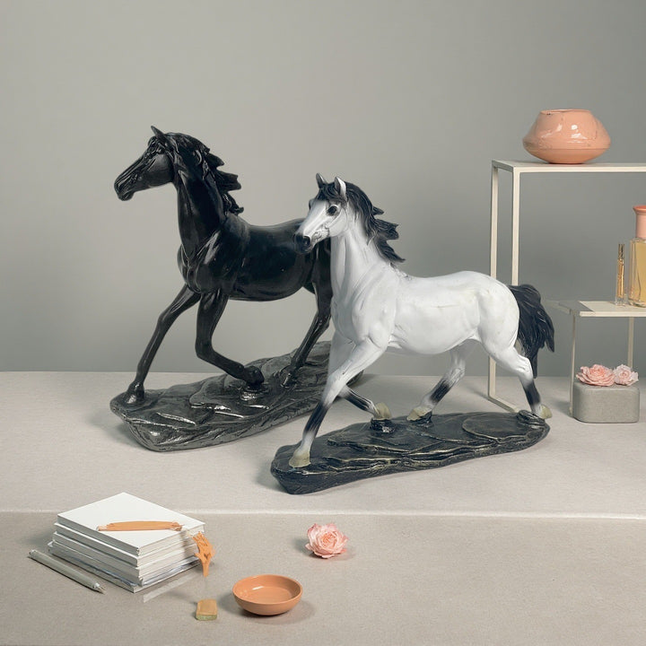 Horse statuette Stornfield