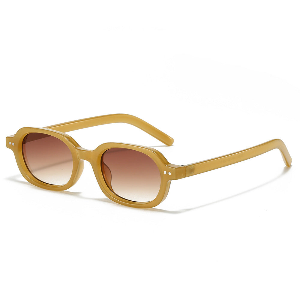 Stylish Vintage-Inspired Oval Sunglasses Stornfield