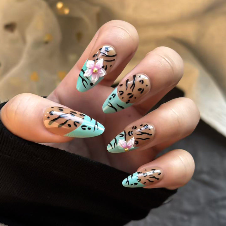 Creative Artistic Press-On Nail Set Stornfield