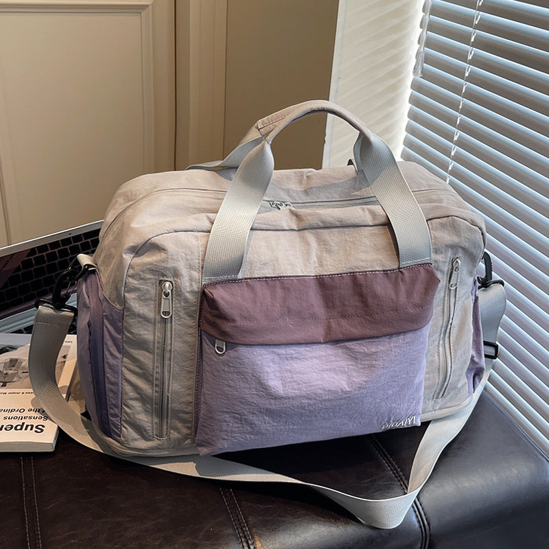 Versatile Multi-Compartment Duffle Bag