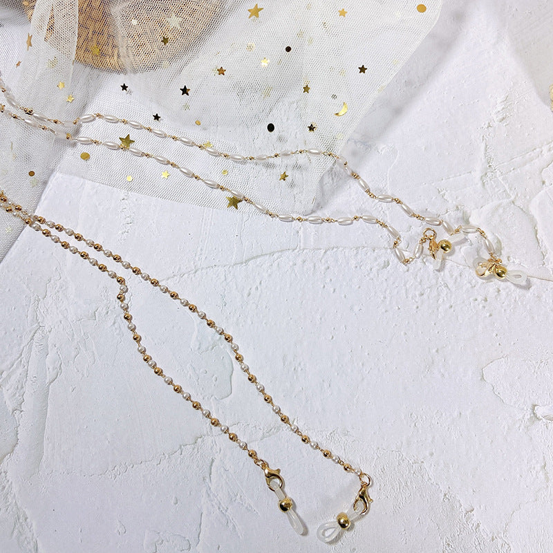Elegant glasses holder chain with pearls Stornfield