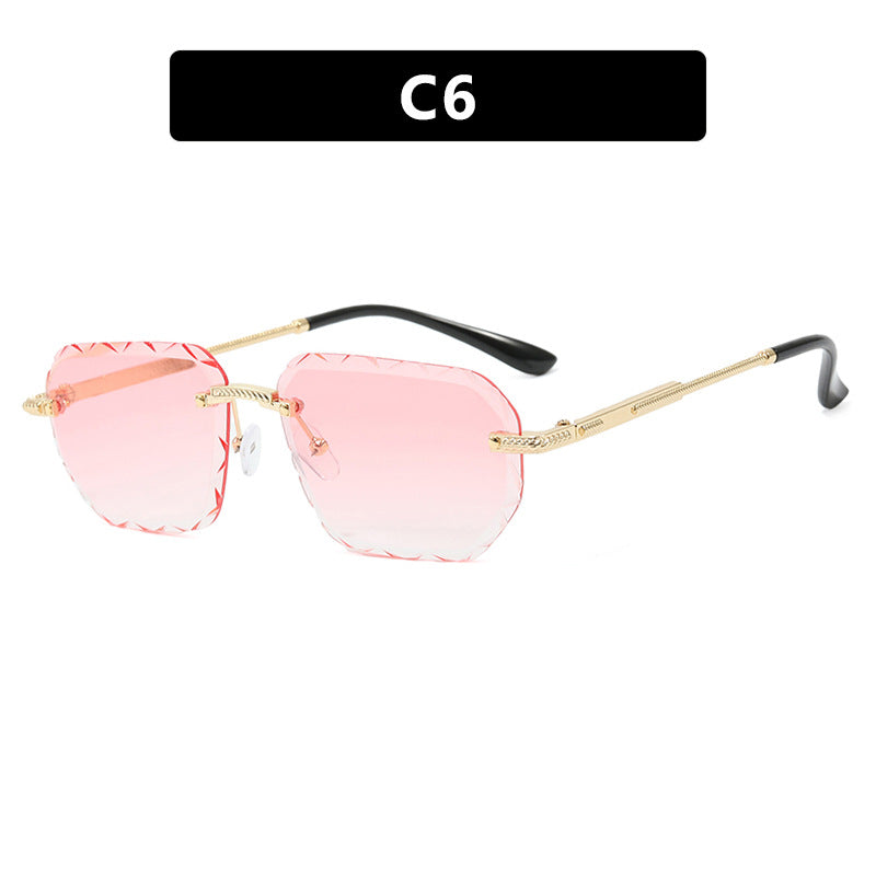 Women's geometric sunglasses with mirrored lenses and sturdy frame Stornfield