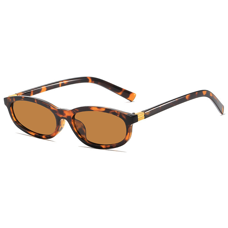 Elegant Vintage-Inspired Sunglasses Stornfield