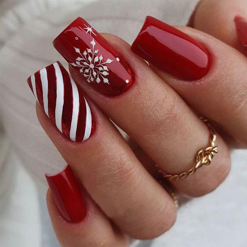 Festive Winter-Themed Press-On Nail Art Set Stornfield