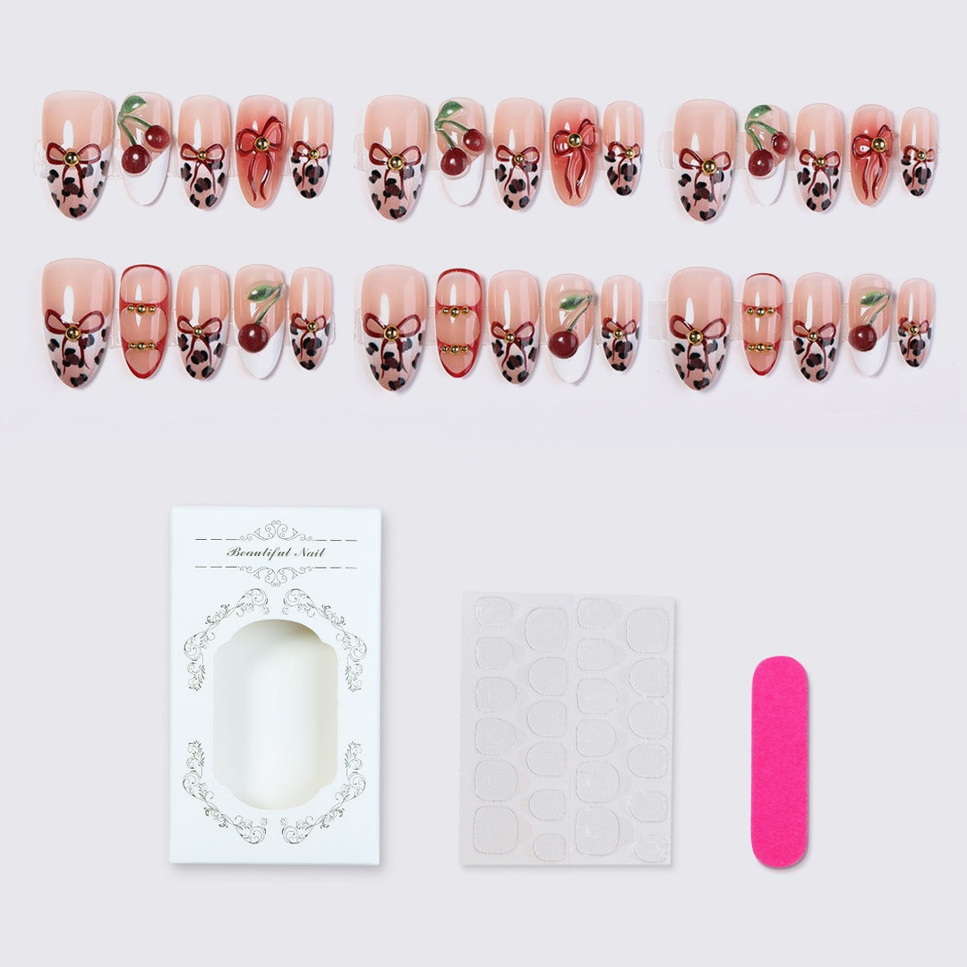 Nail set with stylish floral and animal accents Stornfield