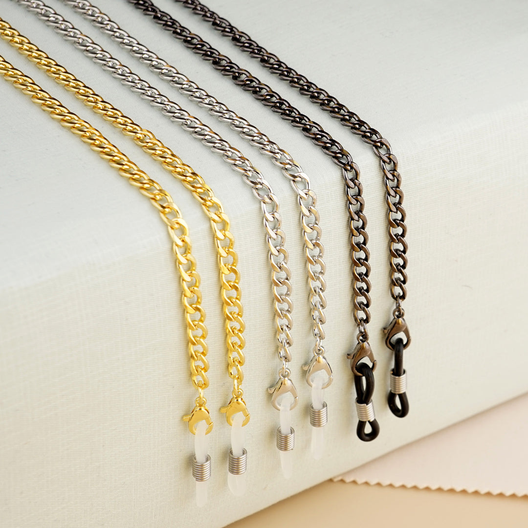 Stylish Silver Eyewear Holder Stornfield