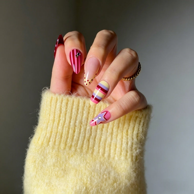 Artful Nail Set with Festive Patterns Stornfield