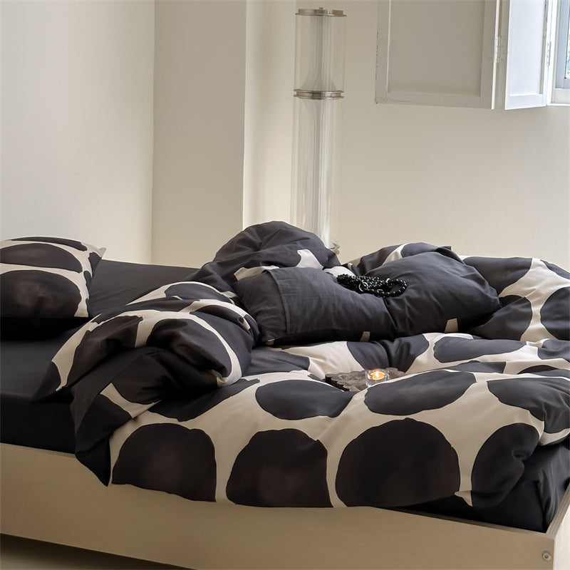 Dotted bedding set made of cotton satin with an extra soft touch