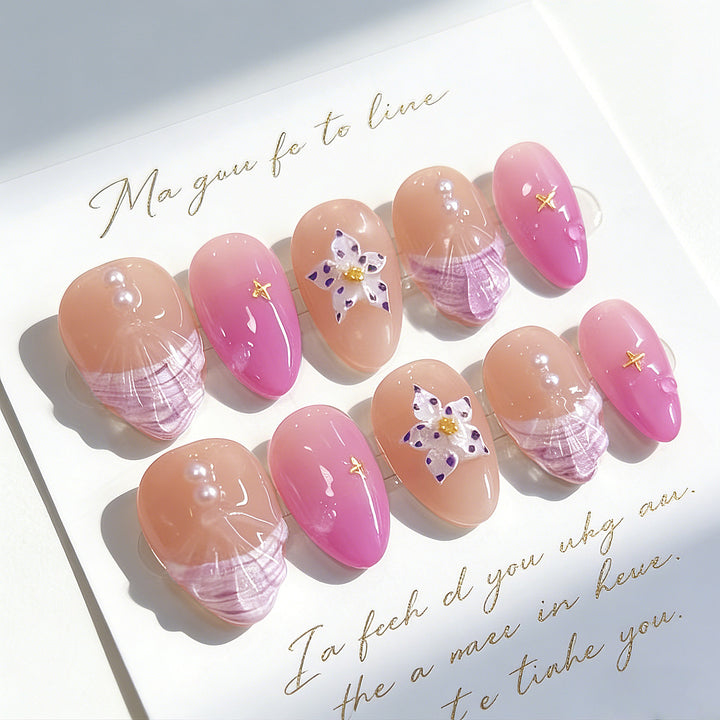 Artistic Press-On Nail Set with Star and Shell Accents Stornfield