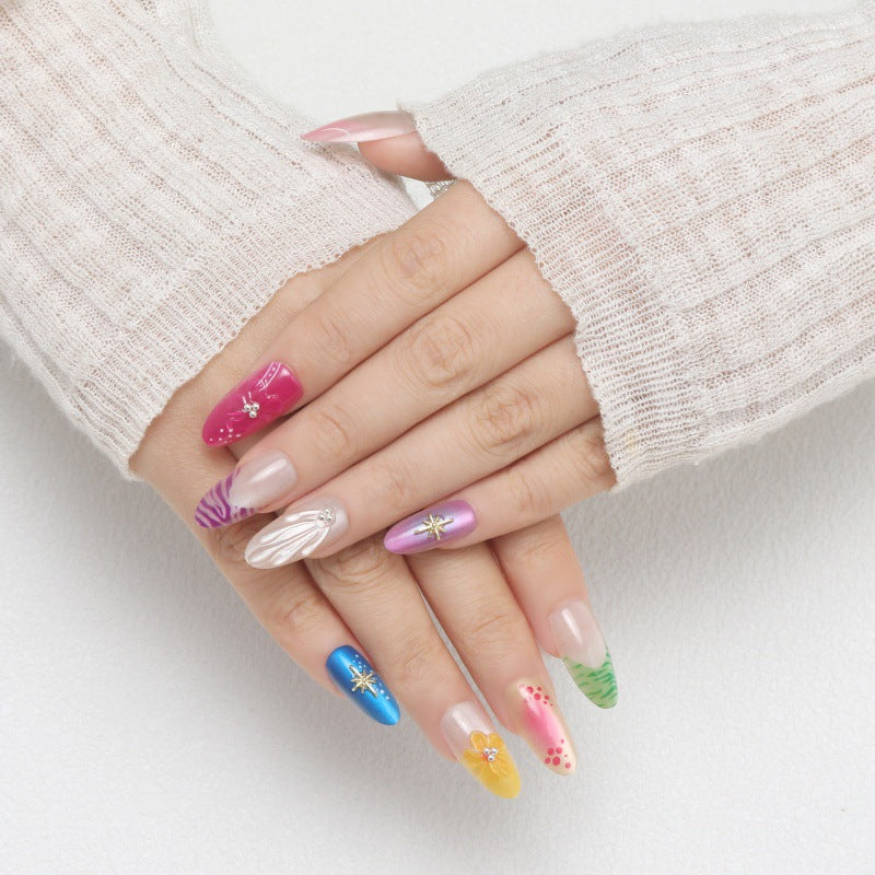Nail Art Set with Floral and Glittering Accents Stornfield