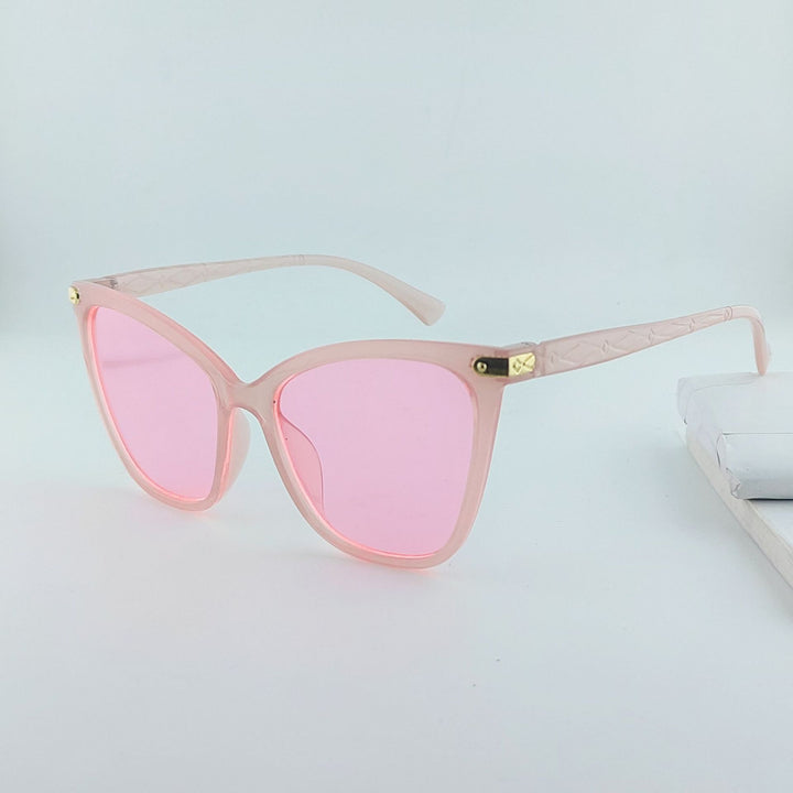 Chic Cat-Eye Sunglasses Stornfield