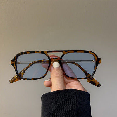Women's trendy square sunglasses with transparent frame and gentle lenses Stornfield