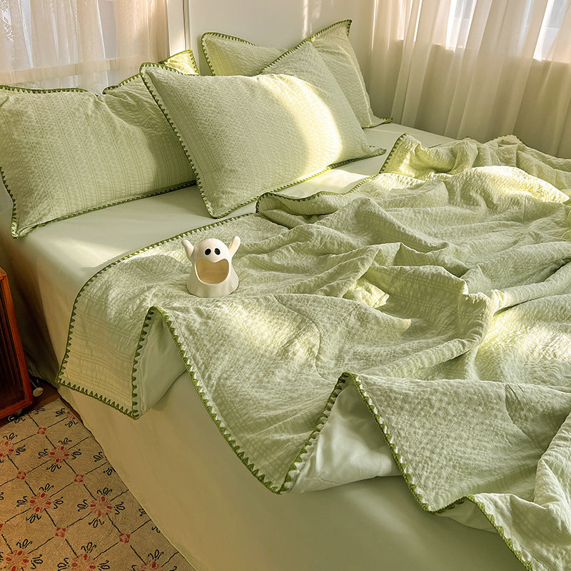Lightweight Textured Quilt Set