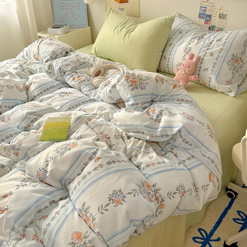 Floral Patterned Quilted Duvet Cover