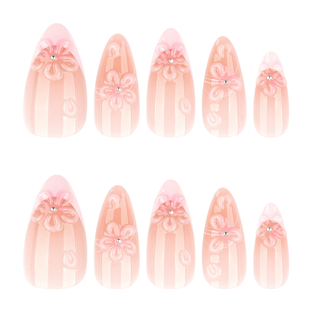 Artful nail extensions with floral 3D details Stornfield