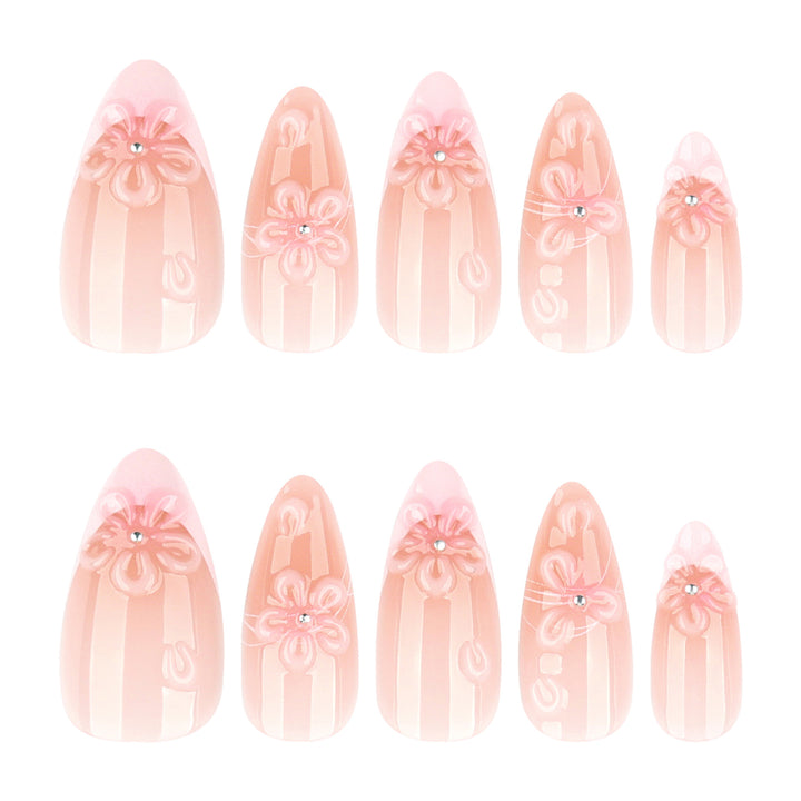 Artful nail extensions with floral 3D details Stornfield