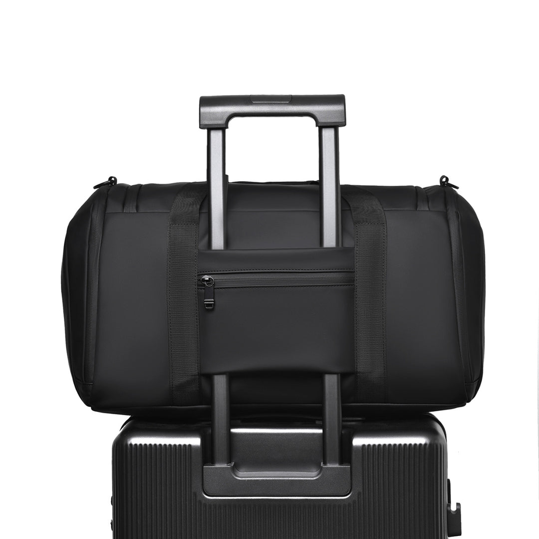 Sporty Duffel Bag With Innovative Space Concept Stornfield