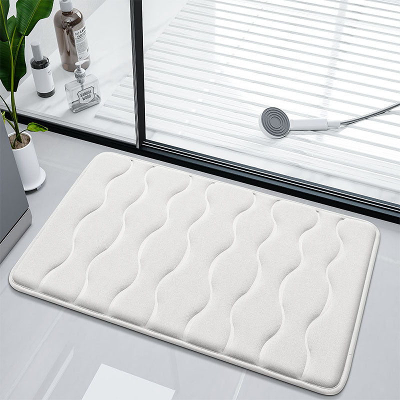 Plush Wave-Pattern Bath Mat
