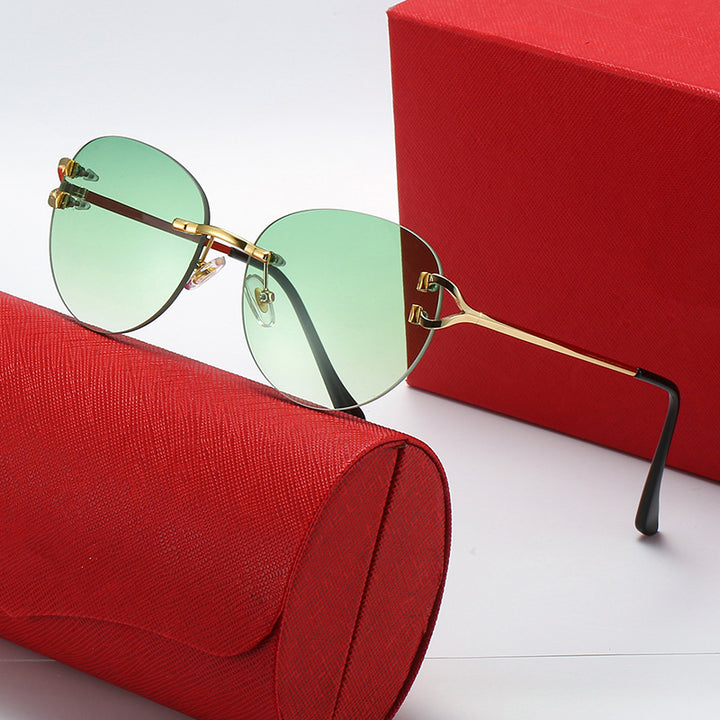 Ladies elegant Cat-Eye sunglasses with gold accents and UV protection Stornfield