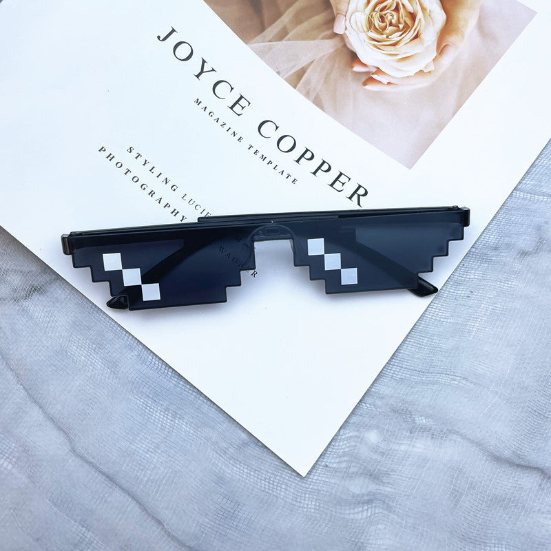 Geometric Pixelated Frame Sunglasses Stornfield