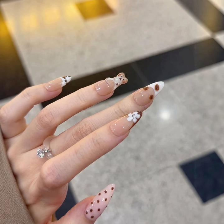 Whimsical Themed Press-On Nail Art Set Stornfield