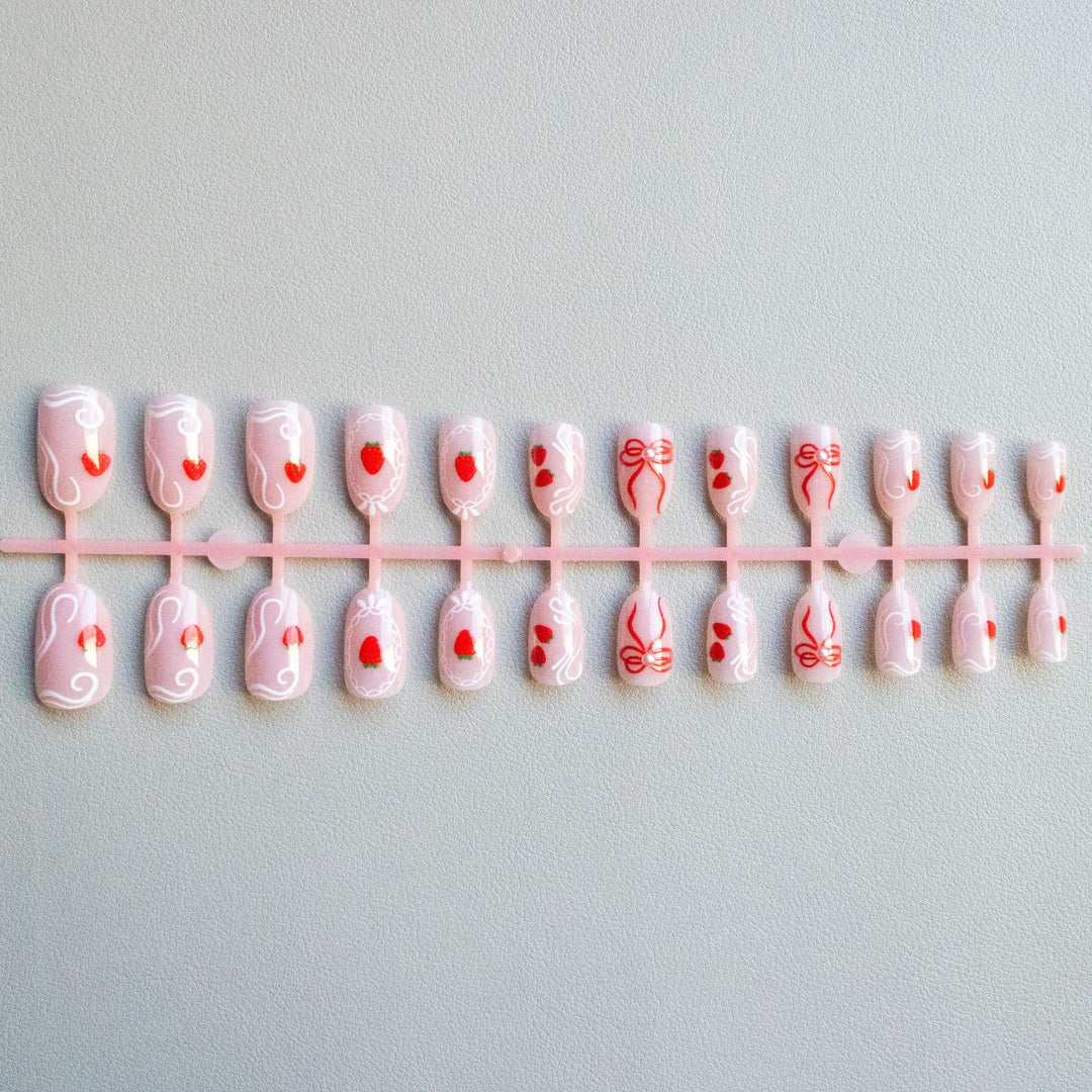 Artistic Strawberry Nail Art Kit