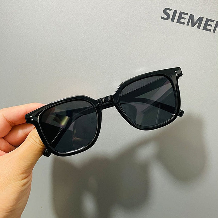 Women Cat-Eye Sunglasses with Modern Frame and UV Protection Stornfield