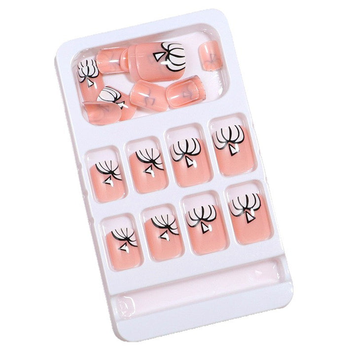 Artistic Halloween-Themed Press-On Nail Set Stornfield 1787225300