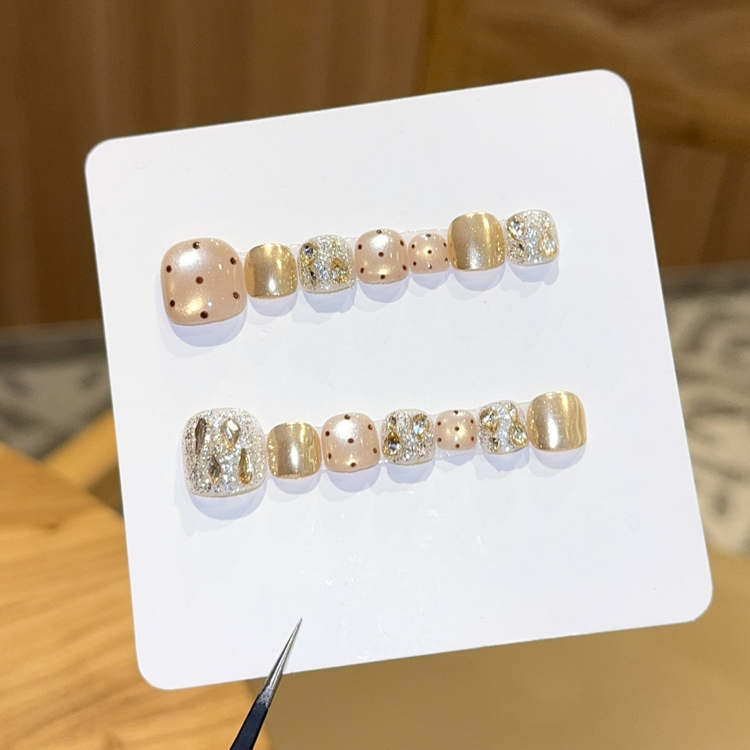 Glittering Nail Tips Stornfield