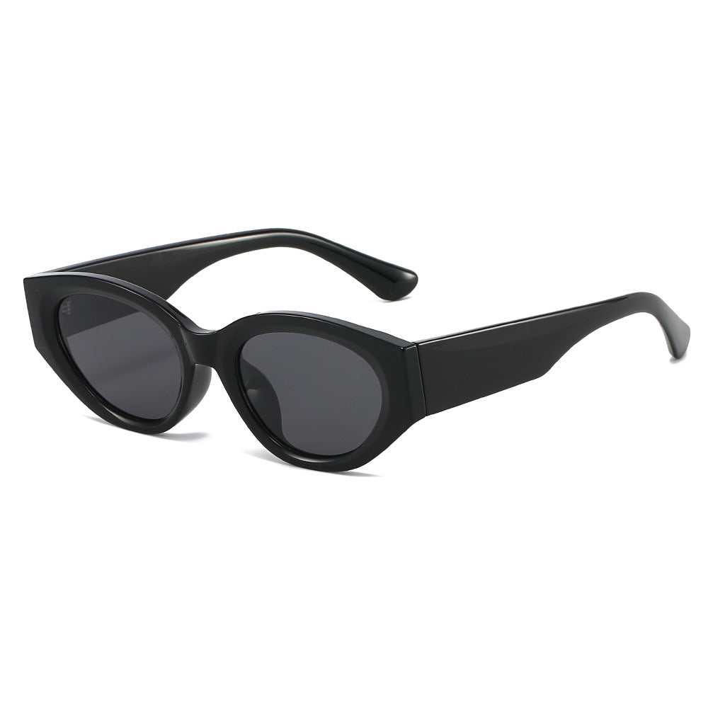 Women Cat-Eye Sunglasses with modern, transparent frame and UV protection Stornfield