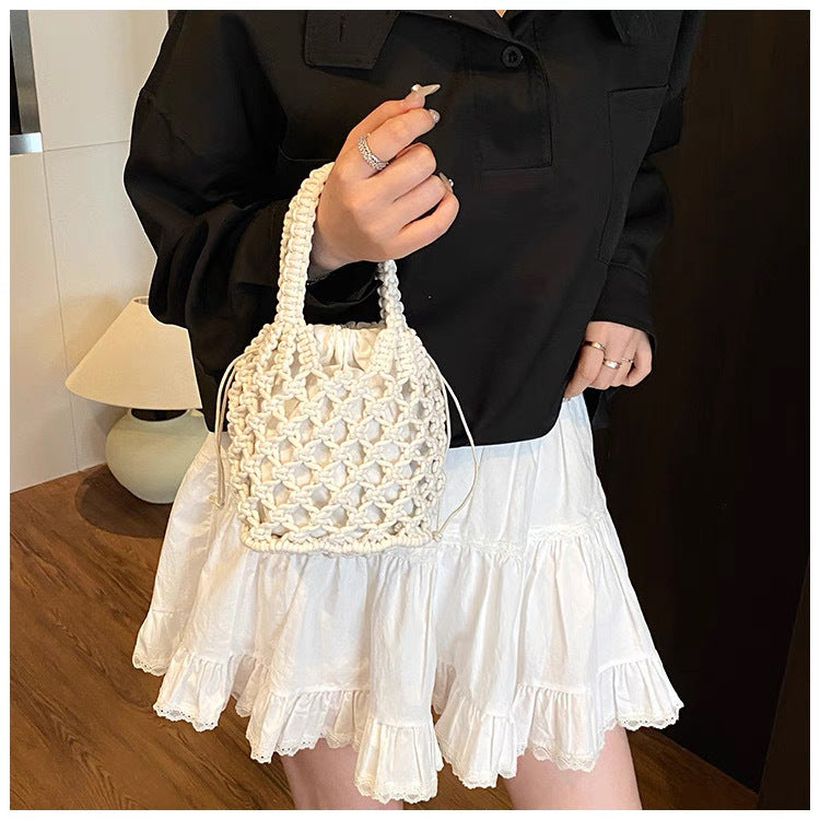 Fashionable handbag made of braided material Stornfield