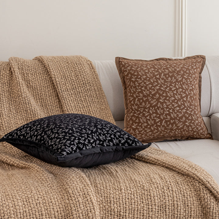 Patterned decorative cushion