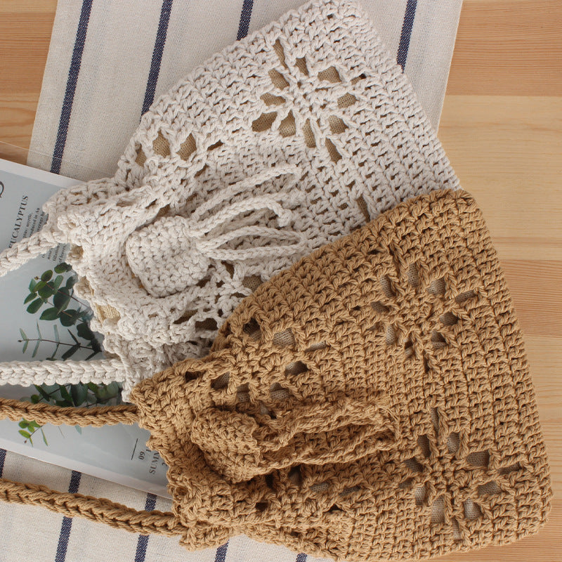 Hand-knotted shoulder bag with floral patterns Stornfield