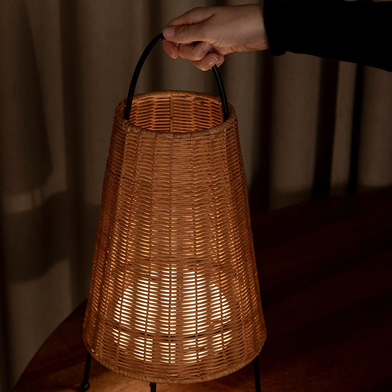 Elegant table lamp made of woven material Stornfield