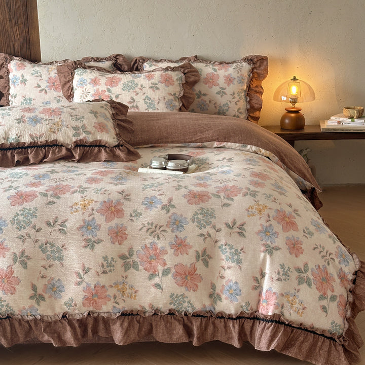 Ruffled Floral Pattern Bedding Set