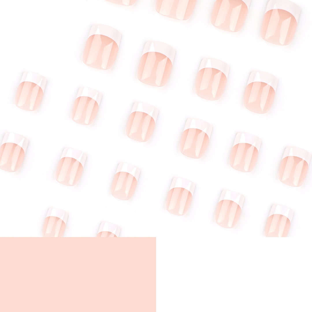 Artful French-Tip Nails Stornfield