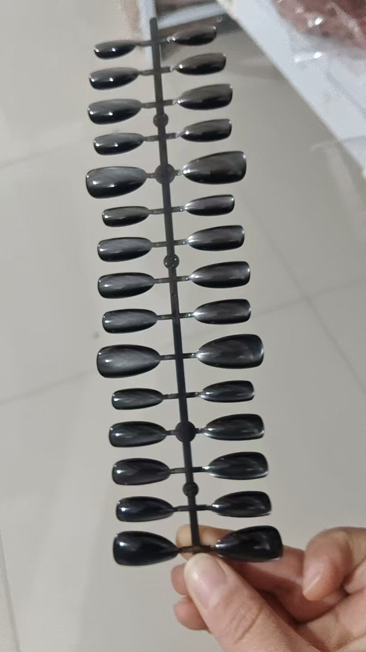 DIY Decorative Press-On Nail Set Stornfield