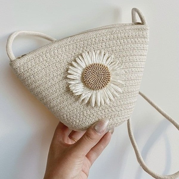 Hand-knotted bag with flower appliqué Stornfield