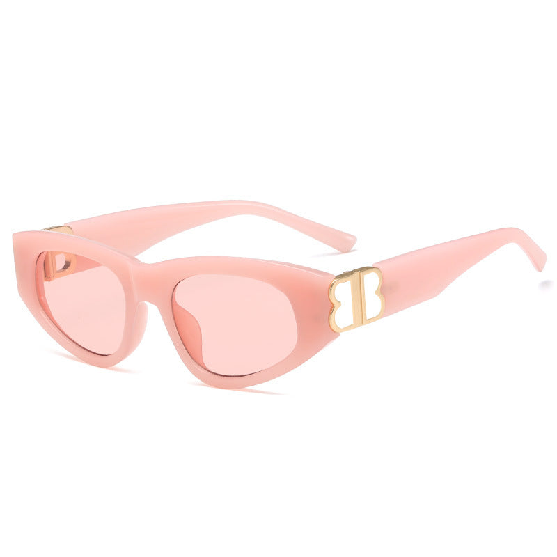 Women Cat-Eye Sunglasses with elegant plastic and luxurious metal details Stornfield