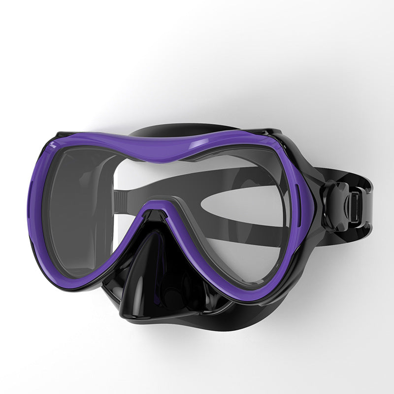 Diving mask with ergonomic design Stornfield