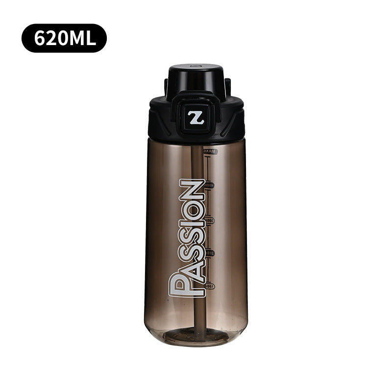 Ladies drinking bottle with integrated measuring system and flip-top closure Stornfield