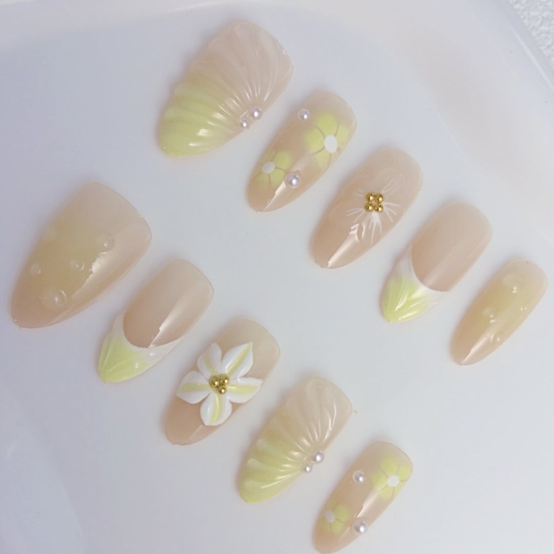 Elegant artificial nails with floral accents Stornfield